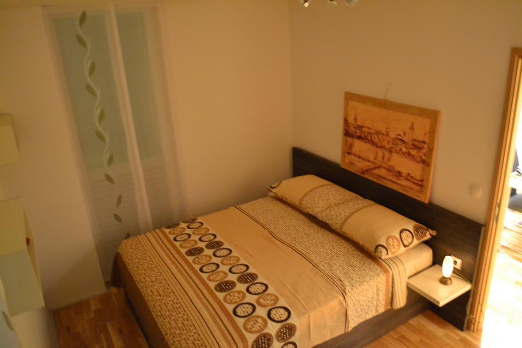 Apartment Kalelarga 4 You